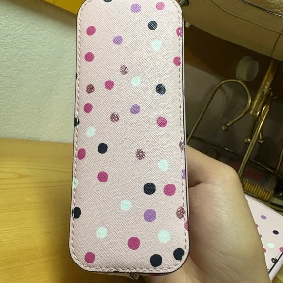 Very unique Kate spade pouch with glitter - Picture 3 of 6